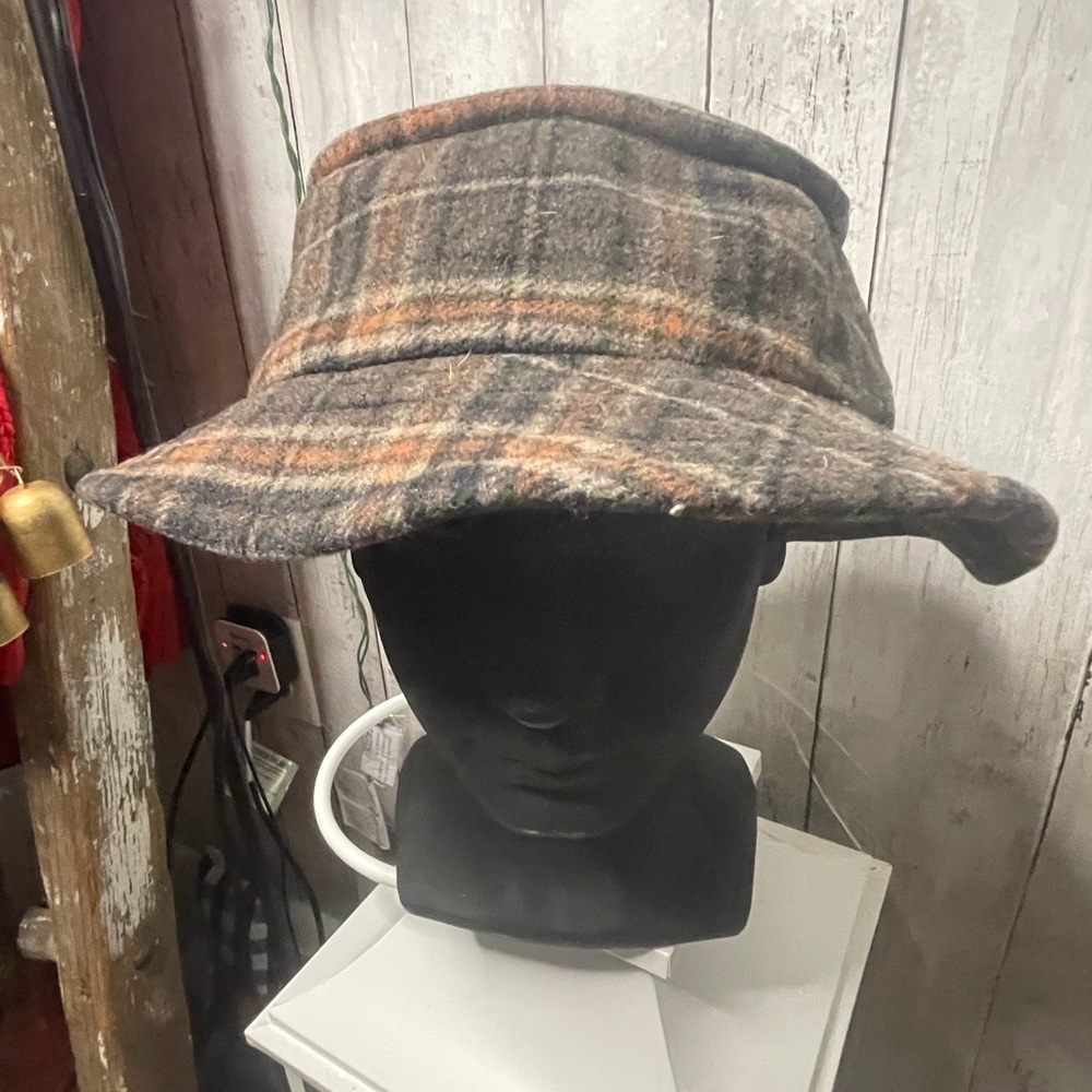 Women’s J.Crew Plaid Bucket Hat XL